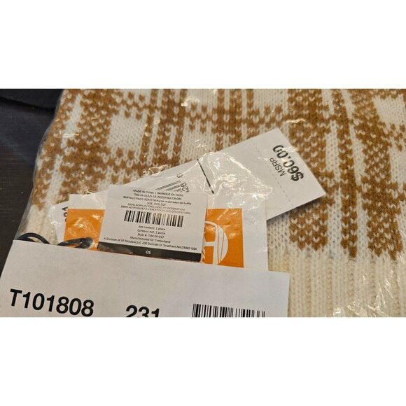 NWT Timberland Scarf OS Warm & Stylish Accessory Cream & Butterscotch Plaid Knit - Picture 8 of 8